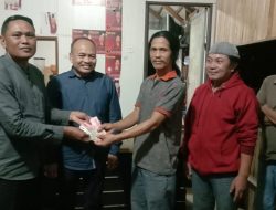 Mantan Cabup Jeneponto Muhammad Syarif Patta Sumbang Dana Perbaikan Jalan di Bonto Lojong