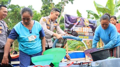Dampak Musim Kemarau, Alumni AKPOL  Dharma Ksatria Polda Jateng Salurkan Air Bersih ke Warga Grobongan